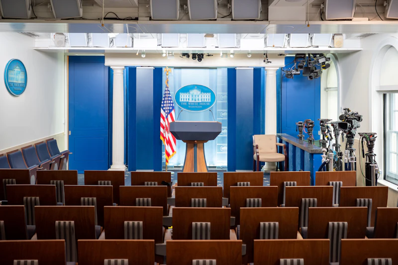 The white house press briefing room is empty.